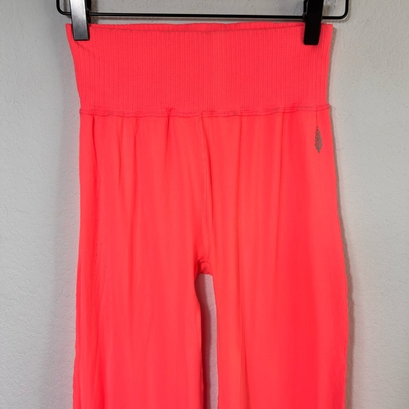 Free People Movement Hot Shot Flare Women Stretchy Leggings Size Medium/Large - Picture 7 of 8